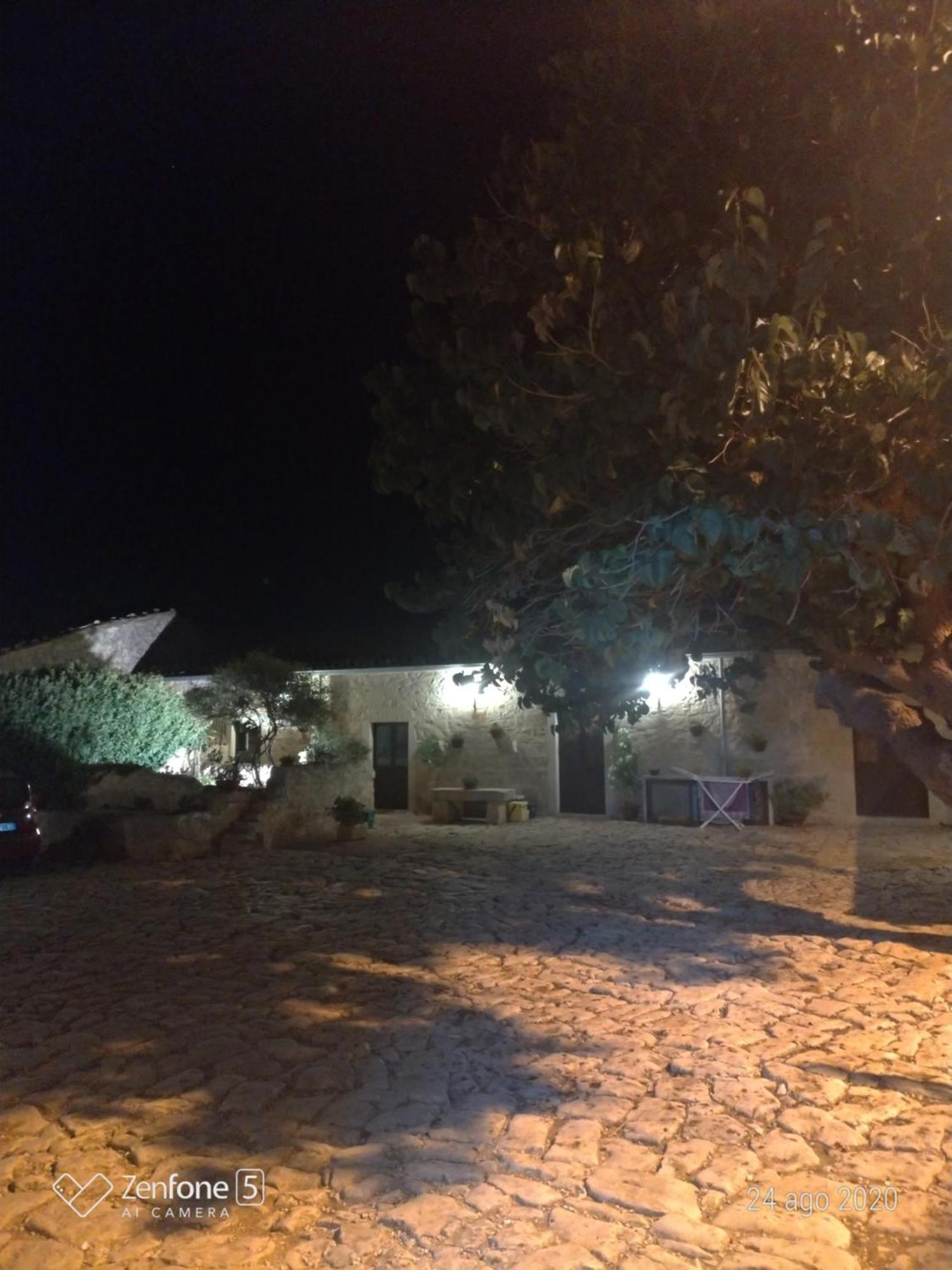 I Dammusi Vila Santa Croce Camerina Exterior foto